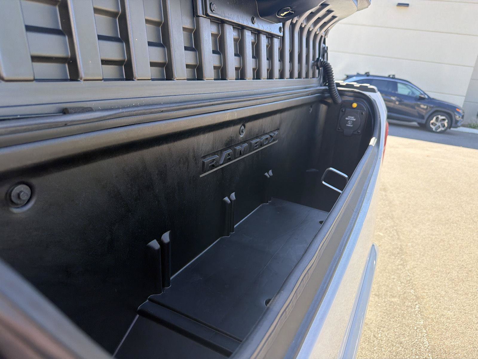Used 2025 RAM 1500 Tungsten w/ Towing Technology Group AWD/4WD image 14
