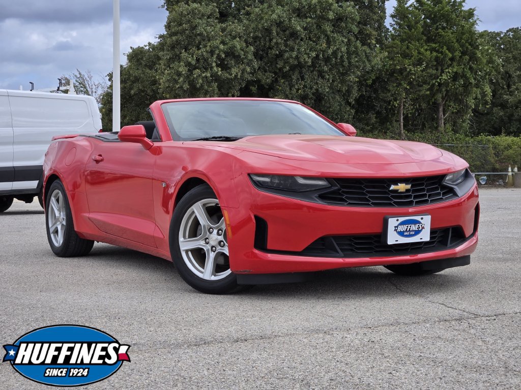 Used 2023 Chevrolet Camaro LT RWD image 1