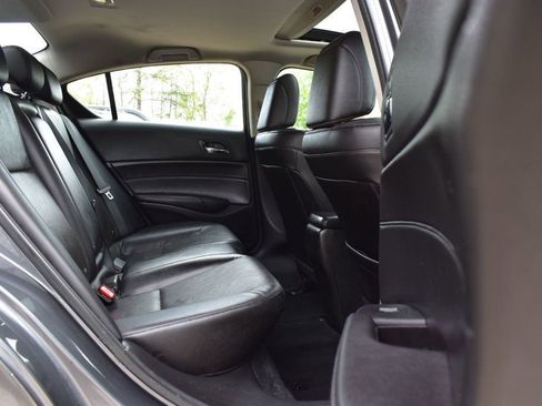 Used 2013 Acura ILX w/ Technology Package FWD image 19