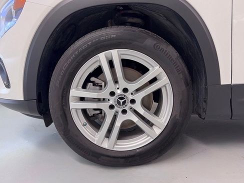 Certified 2022 Mercedes-Benz GLB 250 4MATIC image 11