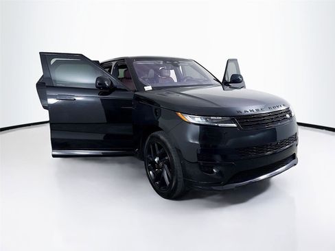 Used 2023 Land Rover Range Rover Sport SE Dynamic image 18