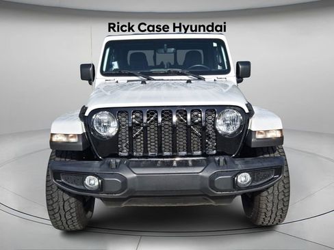 Used 2022 Jeep Gladiator Willys image 4