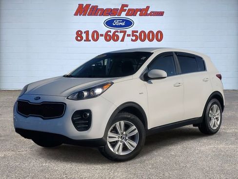 Used 2019 Kia Sportage LX image 1