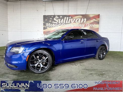Used 2020 Chrysler 300 Touring w/ Sport Appearance Package image 1