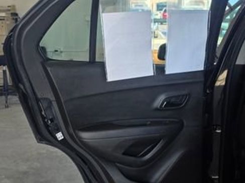 Used 2016 Chevrolet Trax LS image 23