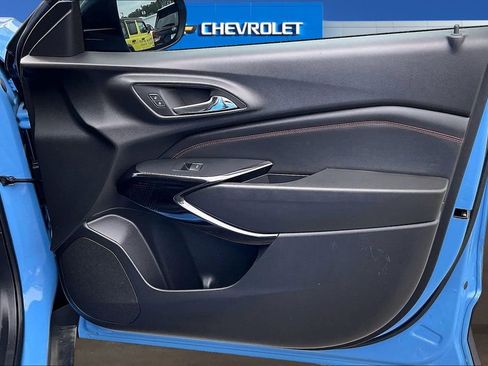 Used 2024 Chevrolet Trax RS w/ Driver Confidence Package FWD image 27