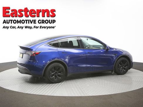 Used 2020 Tesla Model Y Long Range image 39