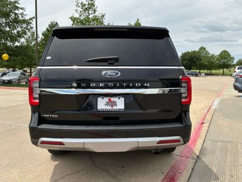 Used 2024 Ford Expedition Limited AWD/4WD image 6