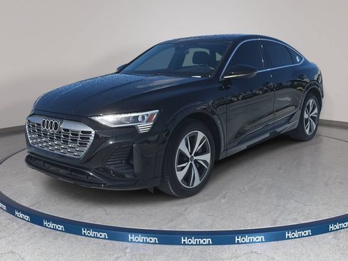 Used 2024 Audi Q8 e-tron Premium AWD/4WD image 1