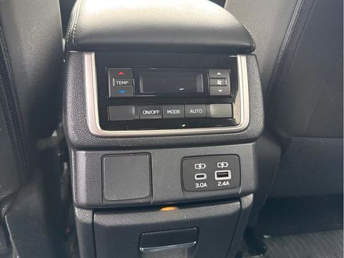 Used 2023 Subaru Ascent Premium w/ Convenience Package AWD/4WD image 11