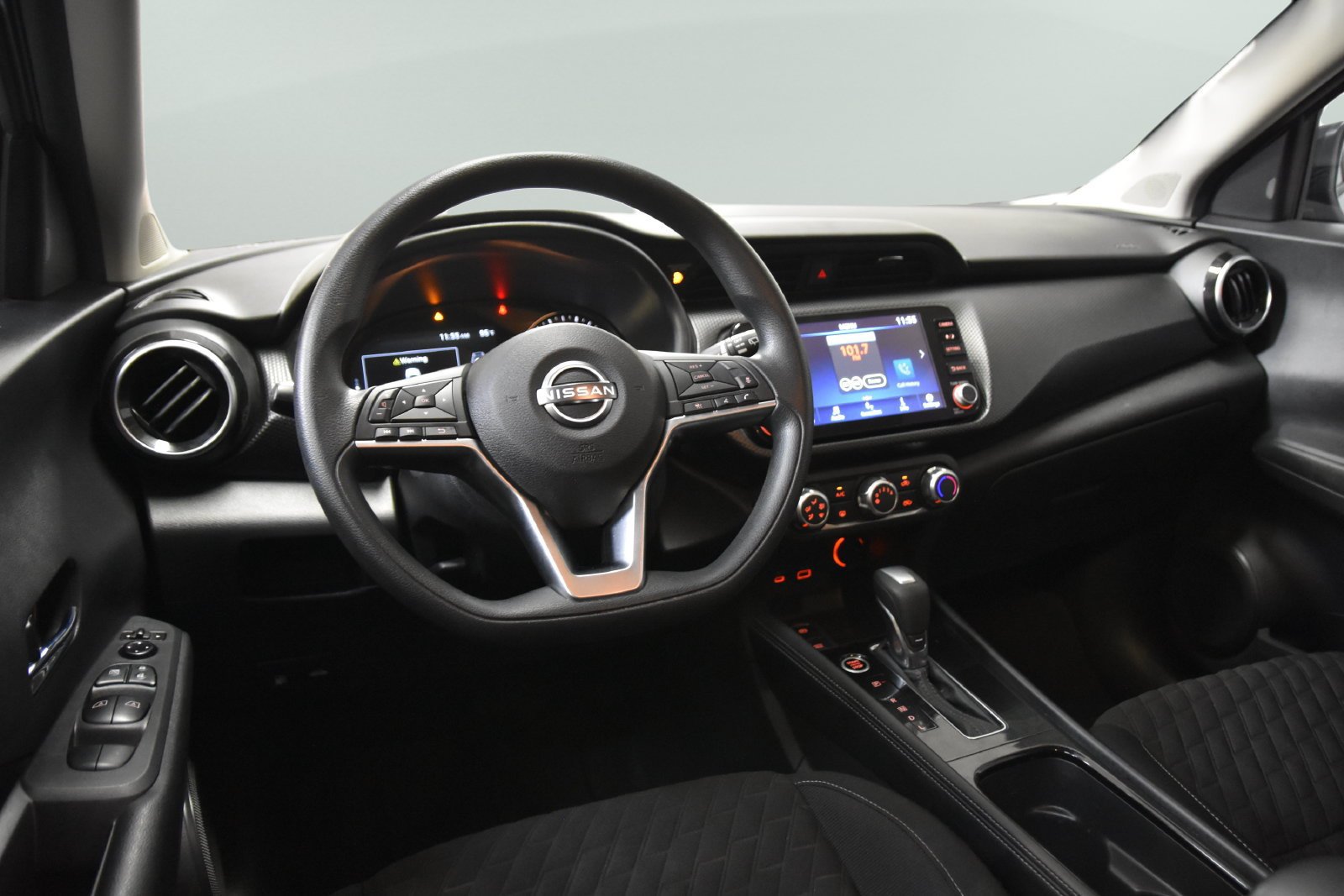 Used 2023 Nissan Kicks SV FWD image 26