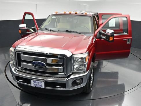 Used 2016 Ford F250 XLT w/ XLT Premium Package AWD/4WD image 26