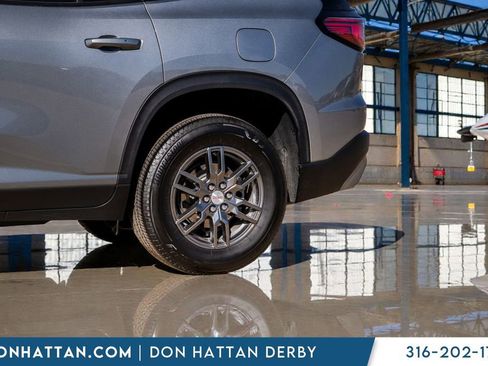 Used 2025 GMC Acadia Elevation image 41