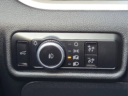 Certified 2023 Ford Explorer XLT w/ Equipment Group 202A image 21