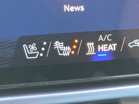 New 2026 Chevrolet Equinox EV LT w/ Active Safety Package 3 FWD image 28