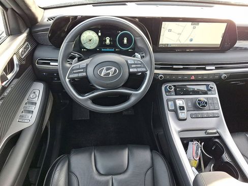 Used 2024 Hyundai Palisade Calligraphy image 21