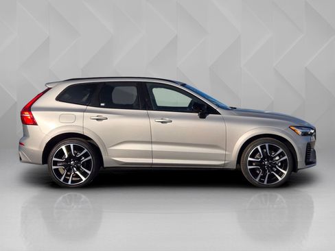 Certified 2025 Volvo XC60 T8 Ultra w/ Protection Package Premier image 7