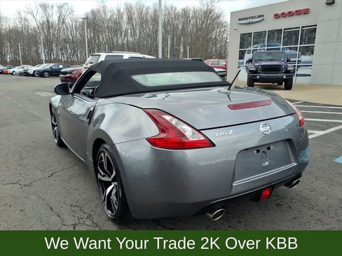 Used 2019 Nissan 370Z Touring Sport image 39
