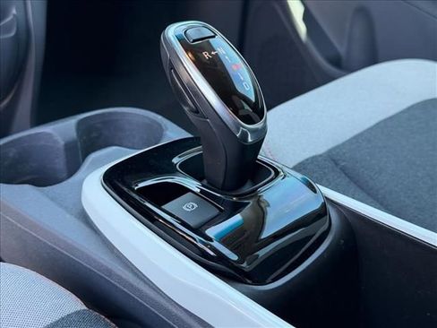 Used 2021 Chevrolet Bolt LT FWD image 20