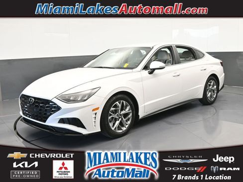 Used 2023 Hyundai Sonata SEL image 1