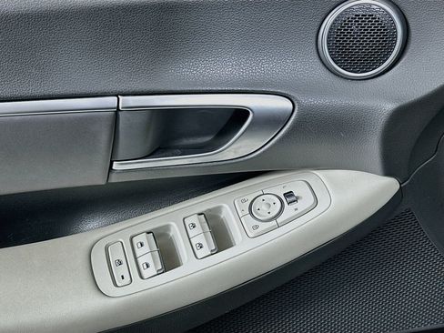 Used 2025 Hyundai Sonata SEL FWD image 15