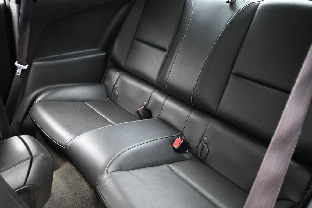 Used 2015 Chevrolet Camaro LT RWD image 11