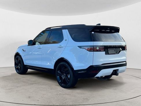 New 2025 Land Rover Discovery Dynamic SE image 3