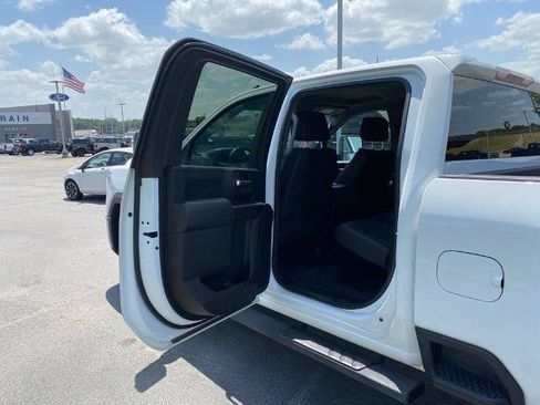 Used 2024 GMC Sierra 3500 Pro AWD/4WD image 26