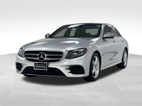 Used 2018 Mercedes-Benz E 300 4MATIC image 3