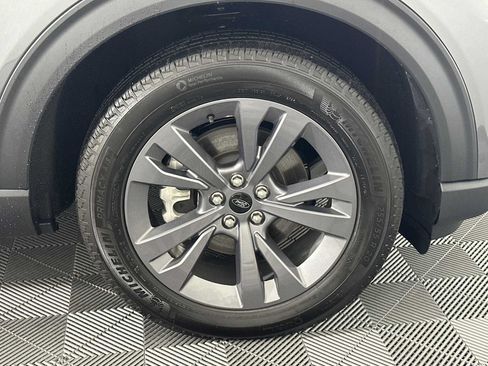 Used 2025 Ford Explorer Active w/ Active Comfort Package AWD/4WD image 14