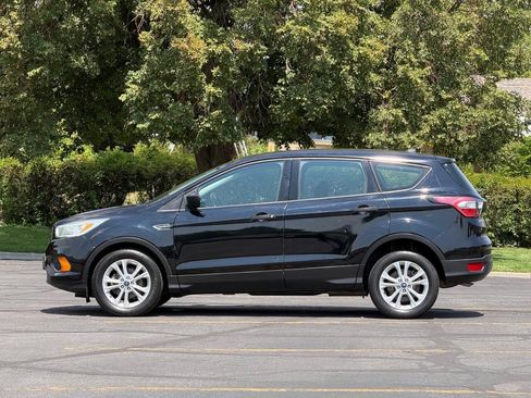 Used 2017 Ford Escape S FWD image 2