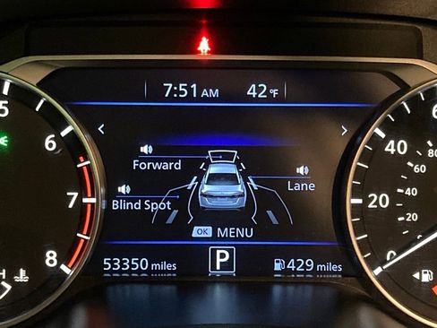 Used 2024 Nissan Altima 2.5 SV image 15