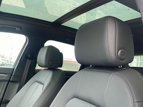 Used 2025 Audi Q3 2.0T Premium Plus w/ Premium Plus Package image 9