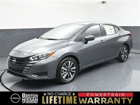 New 2025 Nissan Versa SV w/ Trunk Package image 1