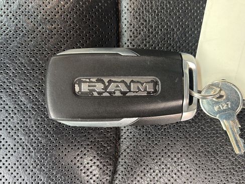 Used 2021 RAM 1500 Laramie AWD/4WD image 38