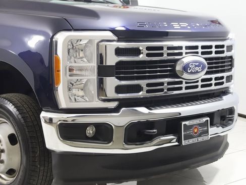 Used 2023 Ford F350 XLT image 31