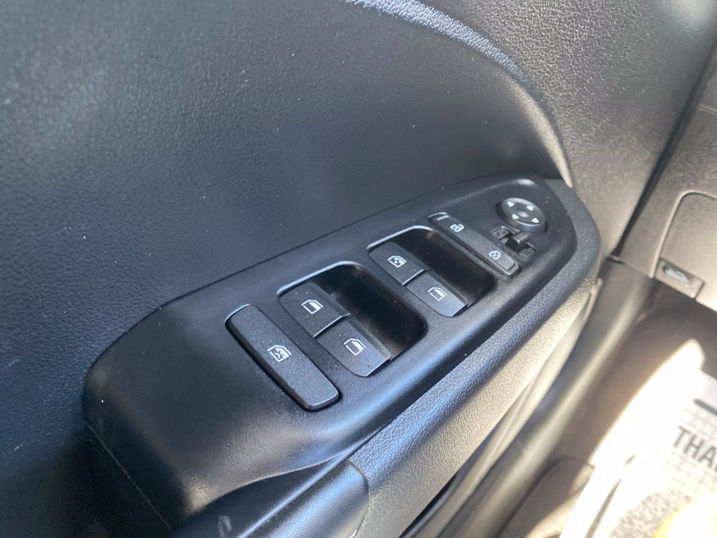 Certified 2024 Hyundai Venue Limited FWD image 22
