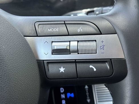 Used 2024 Hyundai Kona SEL FWD image 28