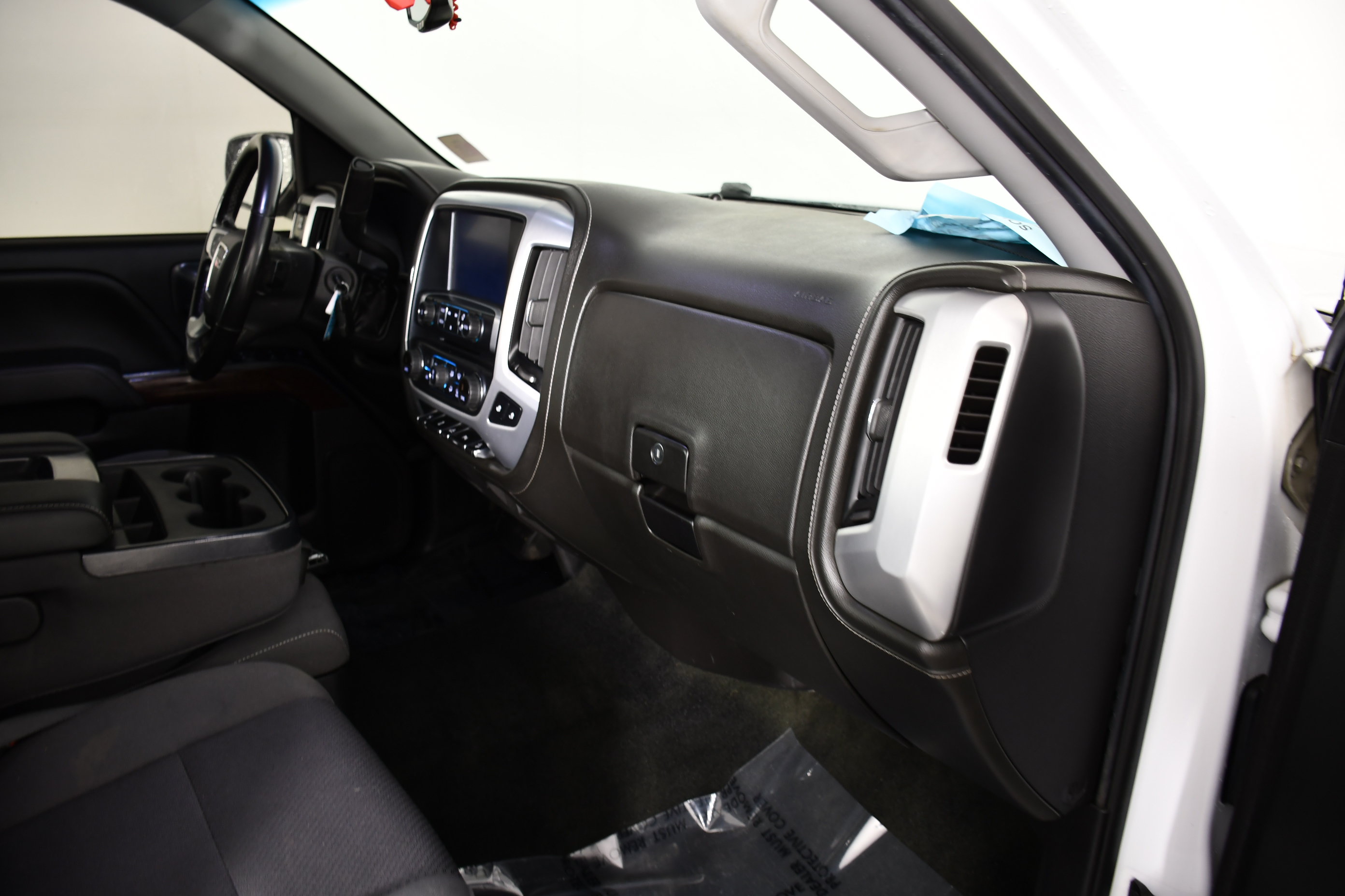 Used 2018 GMC Sierra 1500 SLE w/ SLE Value Package AWD/4WD image 39