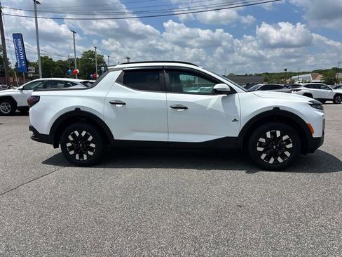 Used 2025 Hyundai Santa Cruz SEL AWD/4WD image 3