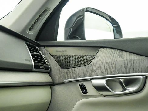 Certified 2023 Volvo XC90 B6 Plus w/ Protection Package Premier AWD/4WD image 22