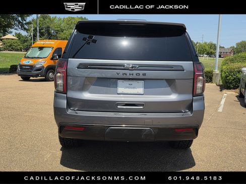 Used 2021 Chevrolet Tahoe Z71 w/ Luxury Package AWD/4WD image 5