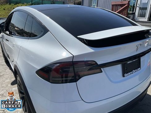 Used 2022 Tesla Model X image 97