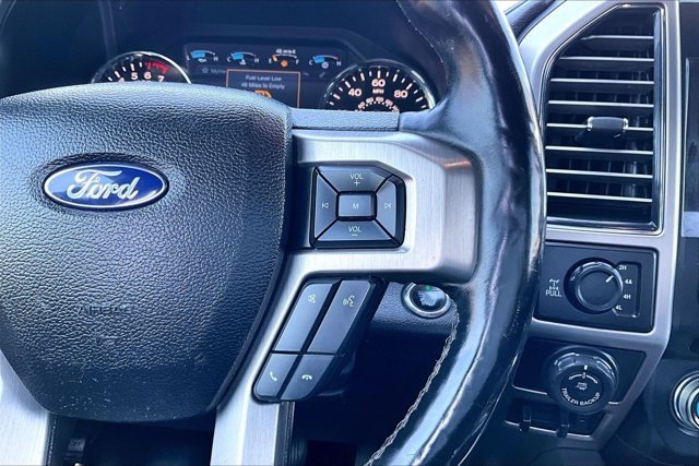 Used 2017 Ford F150 Platinum w/ Equipment Group 701A Luxury AWD/4WD image 13