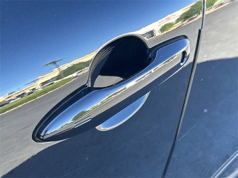 Used 2023 Toyota Corolla Cross LE image 15