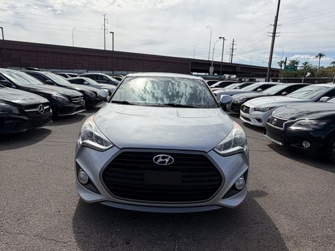 Used 2016 Hyundai Veloster Turbo w/ Option Group 04 FWD image 2