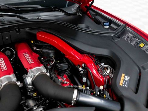 Used 2019 Ferrari Portofino RWD image 91