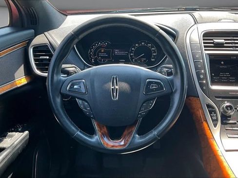 Used 2016 Lincoln MKX Select w/ Select Plus Package AWD/4WD image 8