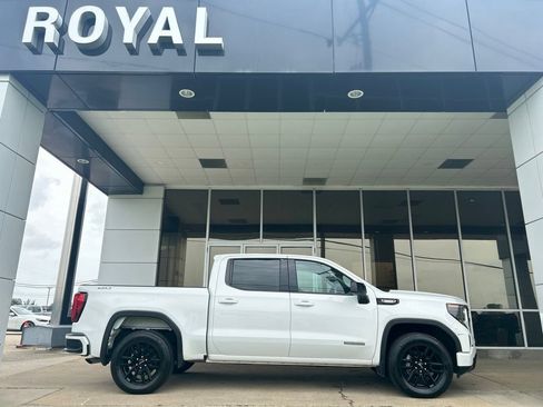 Certified 2025 GMC Sierra 1500 Elevation AWD/4WD image 1