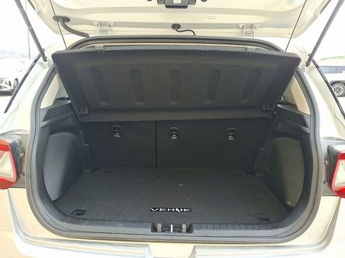 Certified 2026 Hyundai Venue SEL FWD image 28